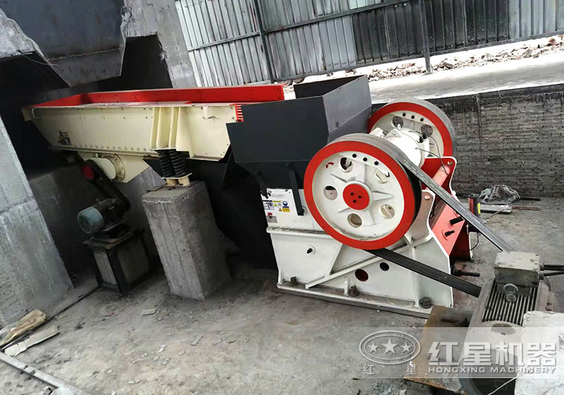 1060破碎機(jī)-鄂破客戶現(xiàn)場實拍