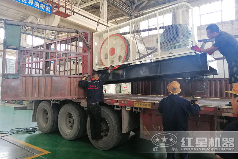 紅星機(jī)器齒輥破碎機(jī)車間直發(fā) 紅星機(jī)器齒輥破碎機(jī)車間直發(fā)