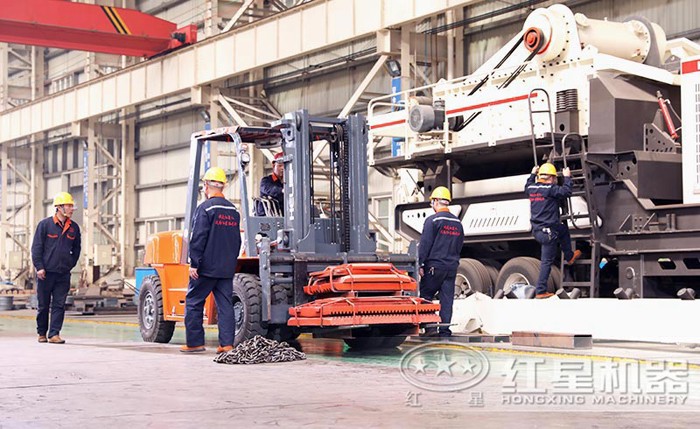 碎石機_車載一體機車間實拍 碎石機_車載一體機車間實拍