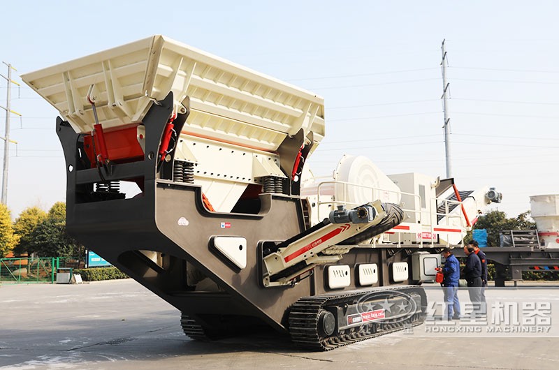 紅星履帶式移動破碎車出廠驗貨 紅星履帶式移動破碎車出廠驗貨