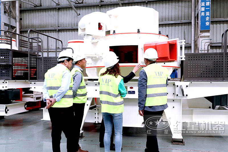 制砂機(jī)設(shè)備客戶實(shí)地考察、選購
