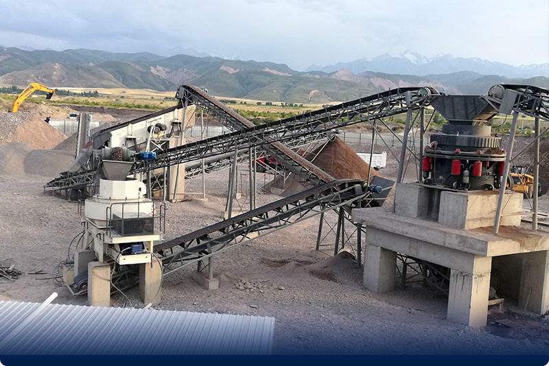 中型制砂碎石機(jī)現(xiàn)場 中型制砂碎石機(jī)現(xiàn)場