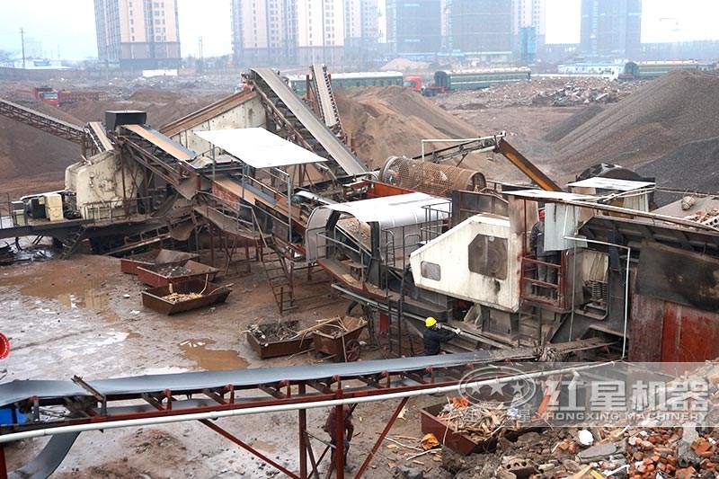 建筑垃圾破碎機(jī)-輪胎式移動破碎站，雙機(jī)聯(lián)合