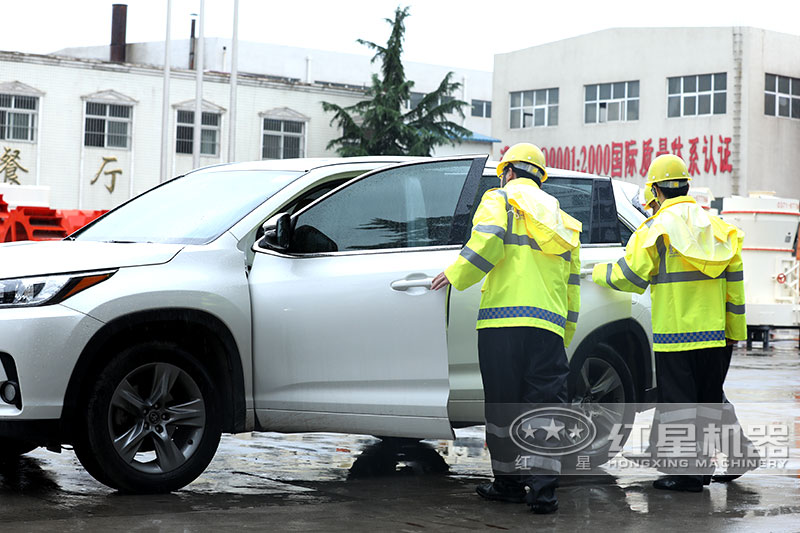 強(qiáng)大的售后團(tuán)隊，隨時為您解決麻煩