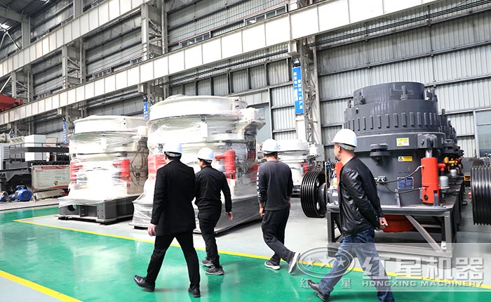 每小時(shí)30立方的全液壓圓錐破碎機(jī)