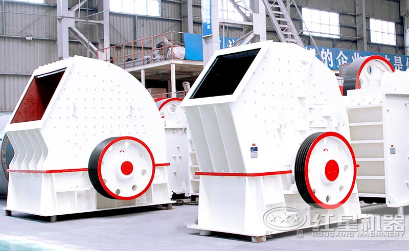 PCZ型錘破碎石機(jī)價(jià)格劃算，產(chǎn)量大