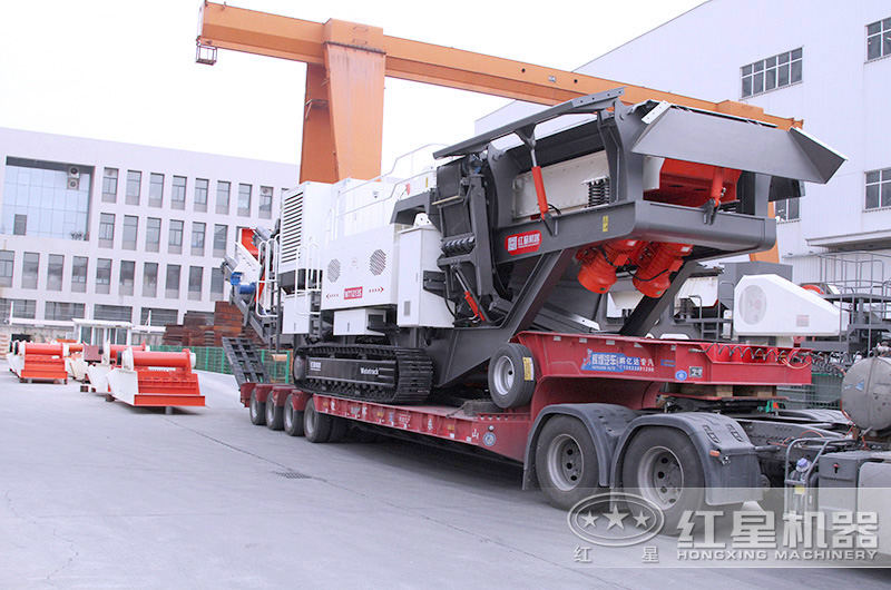 履帶式移動破碎機發(fā)貨現(xiàn)場-現(xiàn)貨快發(fā)，全國配送