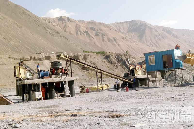 破碎生產(chǎn)線現(xiàn)場(chǎng)