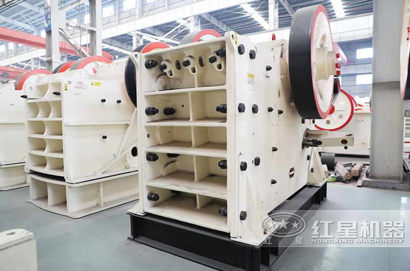 每小時(shí)500噸大型破碎機(jī)多少錢(qián)一臺(tái)？