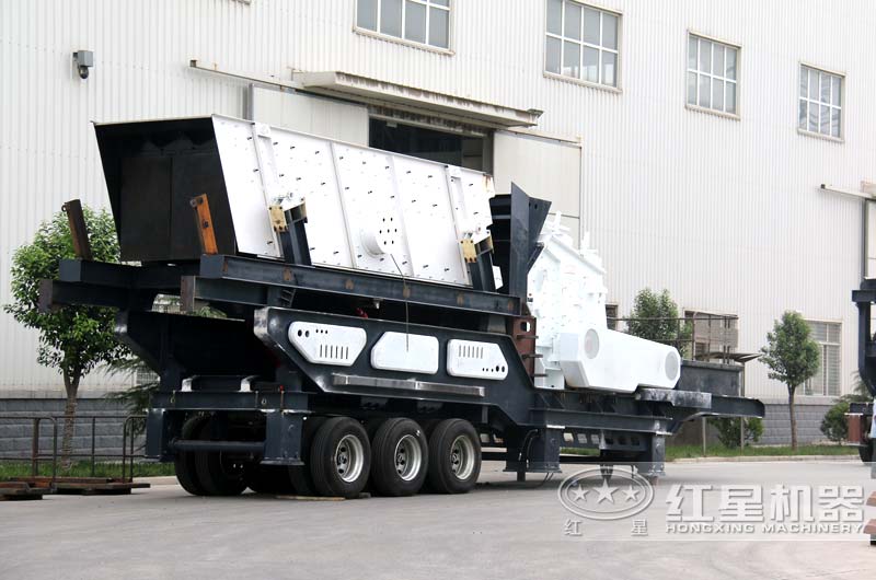 移動反擊式破碎站，上圖