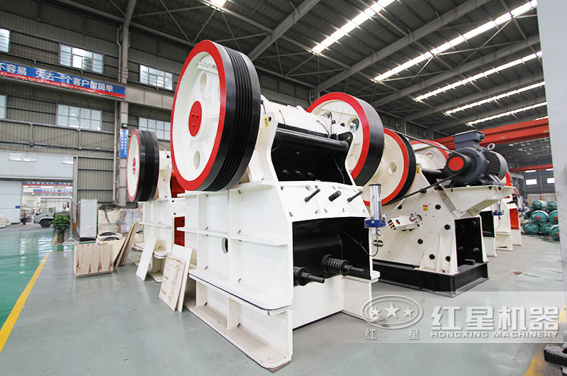 粗碎設(shè)備鄂式破碎機