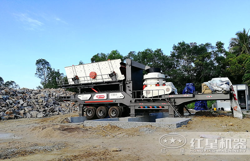 移動圓錐破碎機(jī)